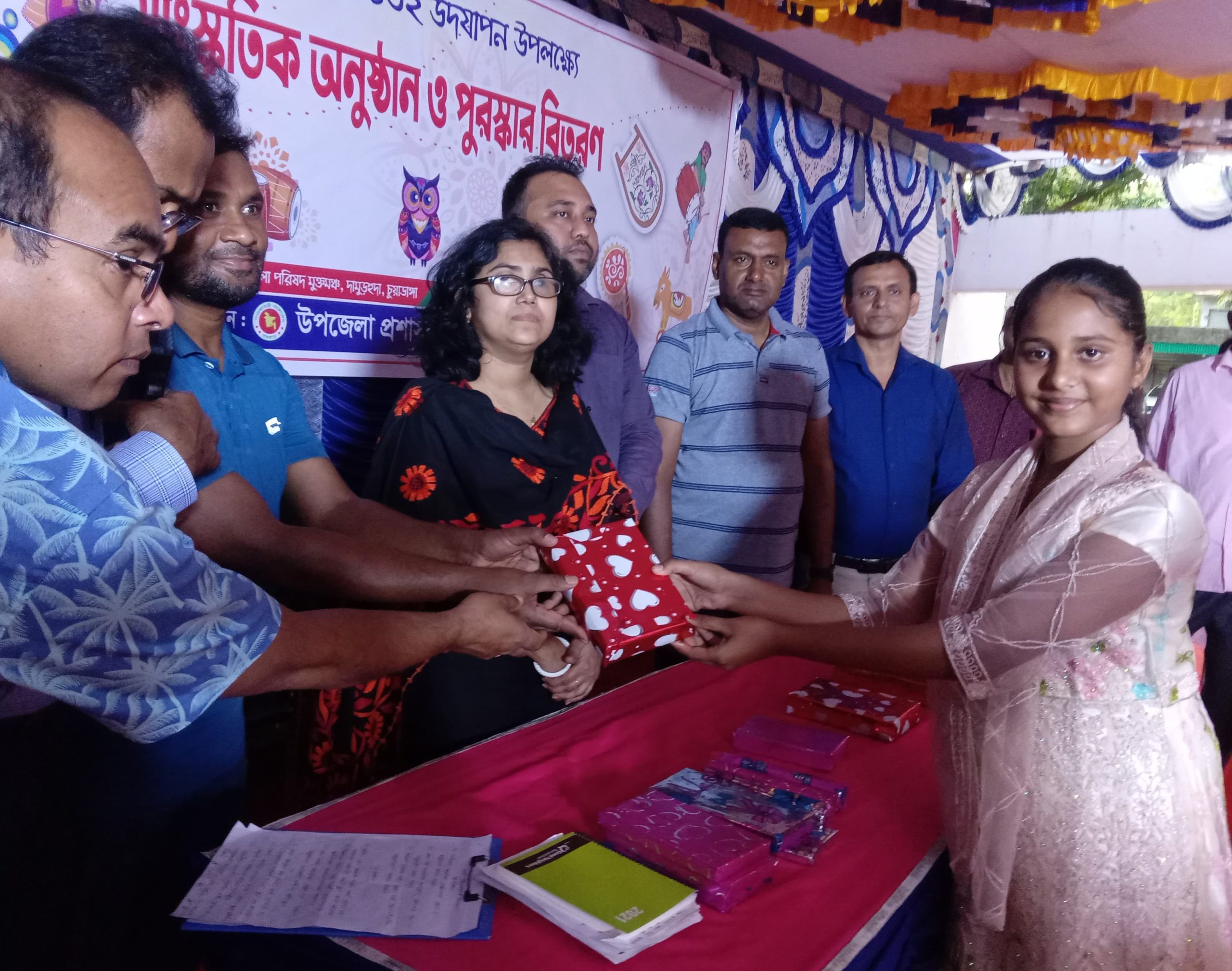 দামুড়হুদায় বাংলা নববর্ষ উপলক্ষে বৈশাখী মেলা সাংস্কৃতিক অনুষ্ঠান ও পুরস্কার বিতরণ সম্পন্ন